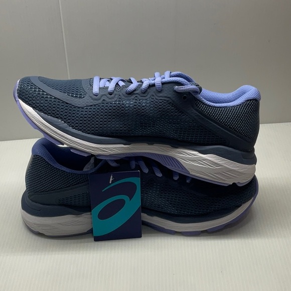 Woman’s Asics gel pursue 4 running shoes size 8.5 - Picture 4 of 5